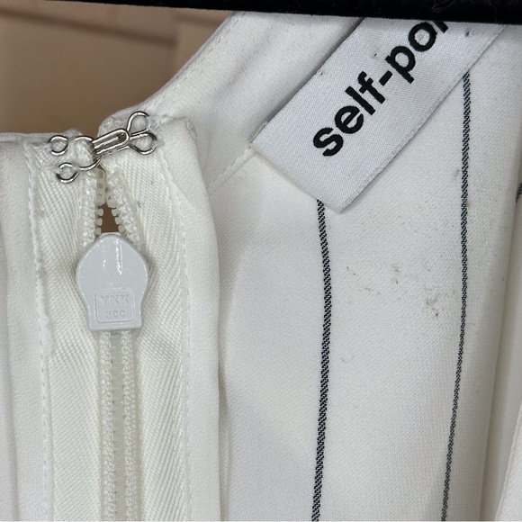 Self Portrait Mono Striped Ruffle Cold Shoulder Top Size 4 - Picture 13 of 16